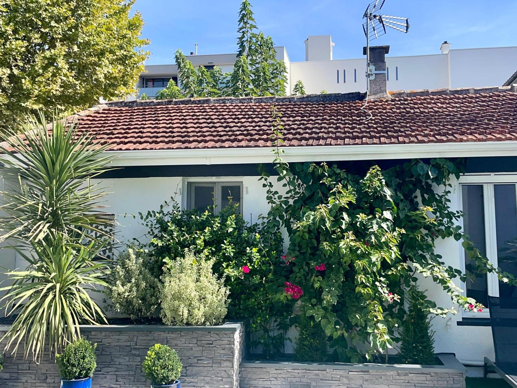 Maison D'Hotes Romarine Le Bouscat Exterior photo
